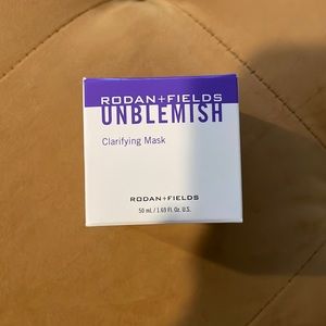💎NWT💎 Rodan and Fields Unblemish Mask